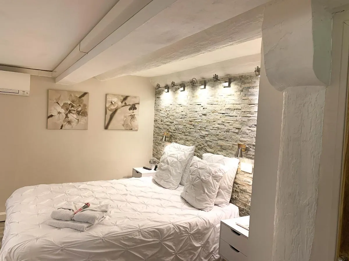 Casa de hóspedes Marseille City Chambres&Appartements